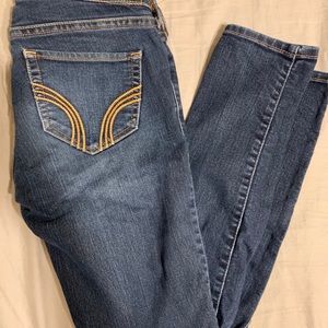 HOLLISTER SKINNY JEANS